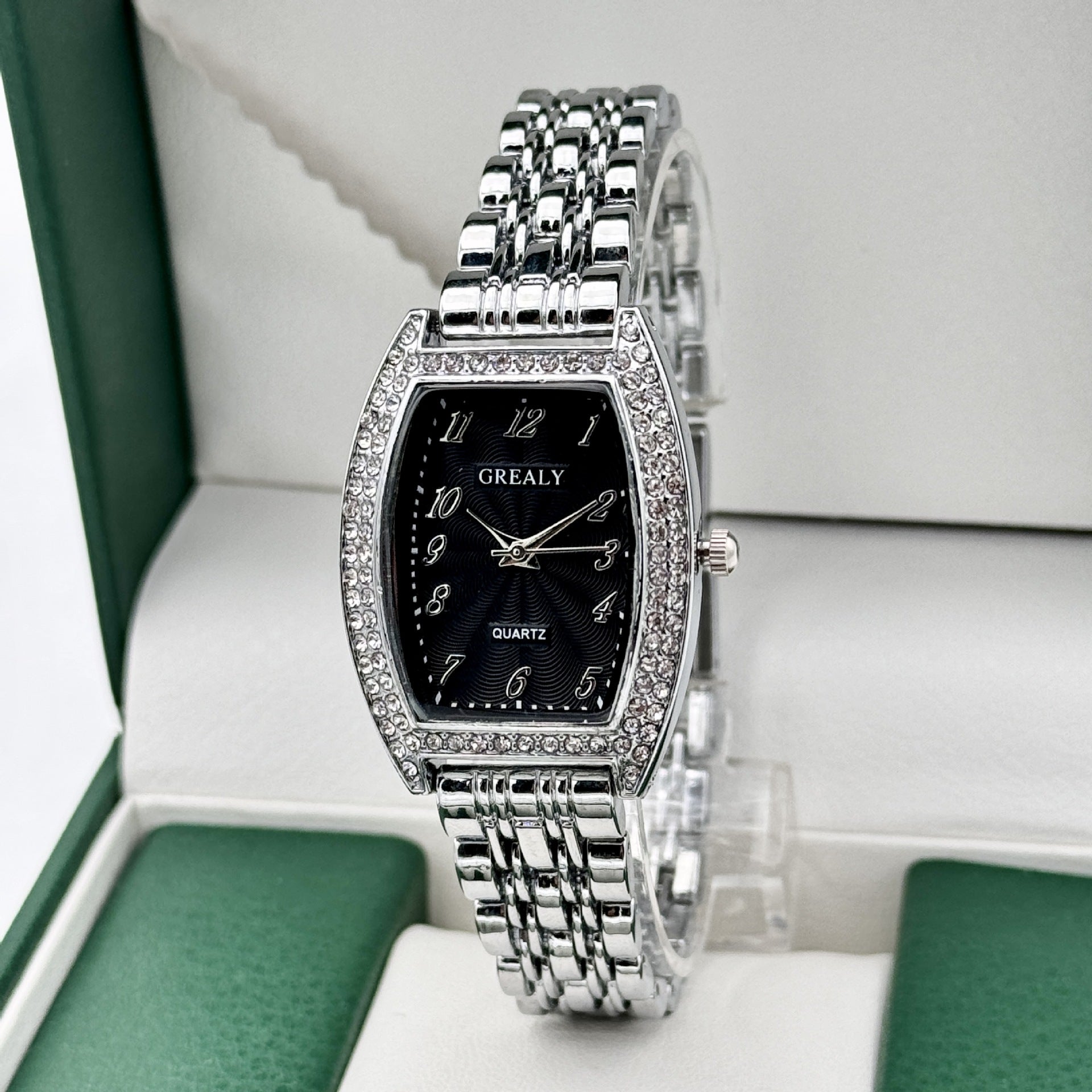 Diamond-encrusted Watch Barrel-shaped Dial Metal Bracelet Quartz Ladies' Watch